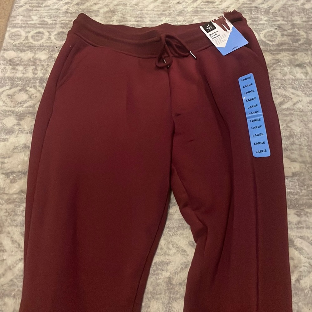 Maroon Sherpa Lined Joggers from Sam’s Club. Size Large. NWT. Super Soft!
